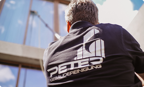 Peter Gebäudereinigung: übernimmt auch Sonderreinigungen.