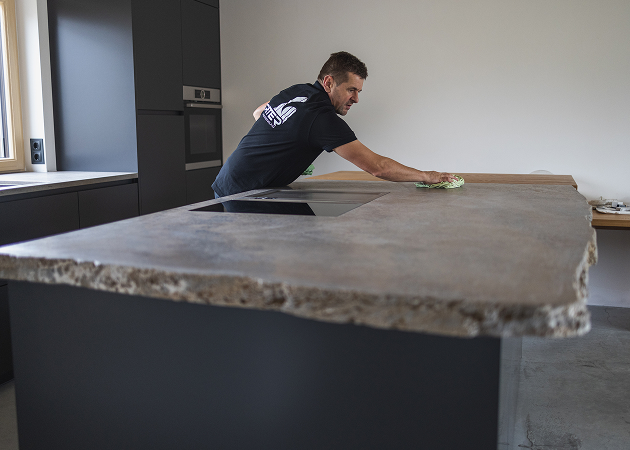 Wir sorgen dafür, dass Ihr Objekt termingerecht gereinigt wird – so können Sie das Gebäude pünktlich und sauber übergeben.