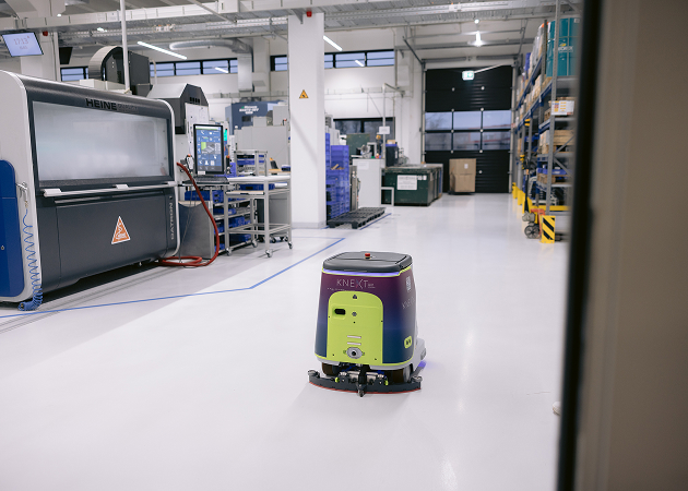 Kehren, Wischen und Nassreinigen gleichzeitig – für hygienische Böden.