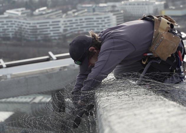 Ob Netzsysteme, Elektroschock-Abwehr oder Edelstahl-Spikes – unsere Lösungen sind kaum sichtbar, aber äußerst wirksam.