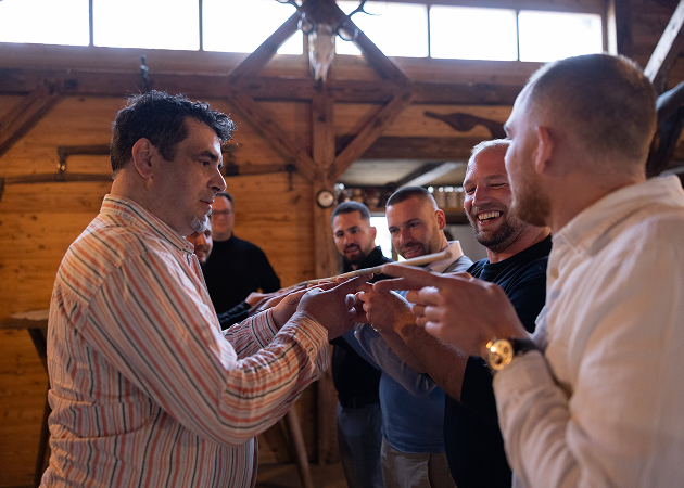 Inzwischen betreuen wir mehr als 250 zufriedene Kunden in München und Umgebung. Eine Kundenzufriedenheit, die wir nur erreichen und halten können, weil jeder im Team dafür jeden Tag alles gibt!